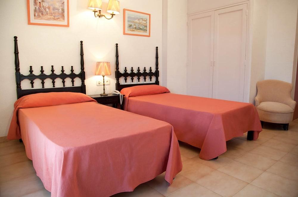 Suncoast Ibiza Hotel - Adults Only photo 2