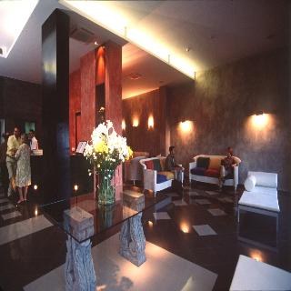 Miramar photo 1