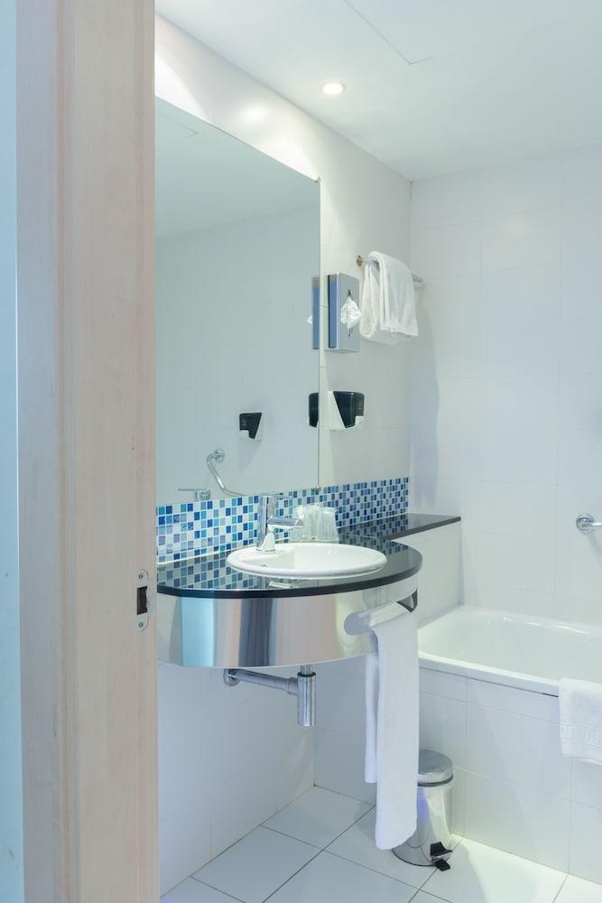 Holiday Inn Express Madrid Leganes photo 2