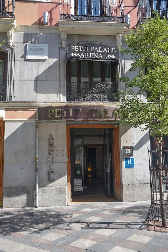 Petit Palace Arenal photo 3