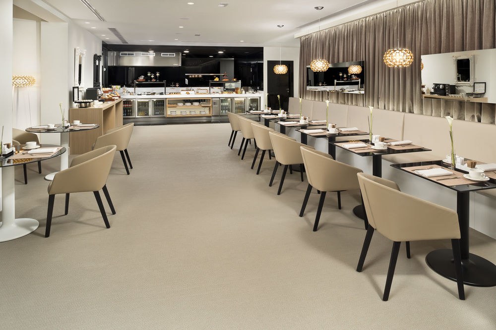 Melia Madrid Serrano photo 1