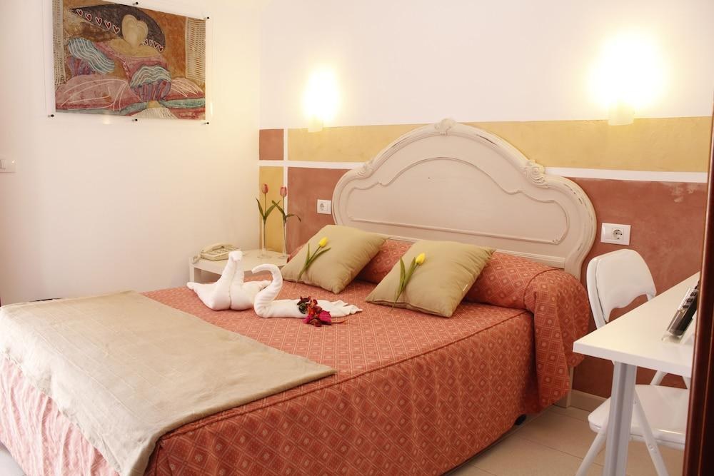 4 DREAMS HOTEL CHIMISAY photo 4