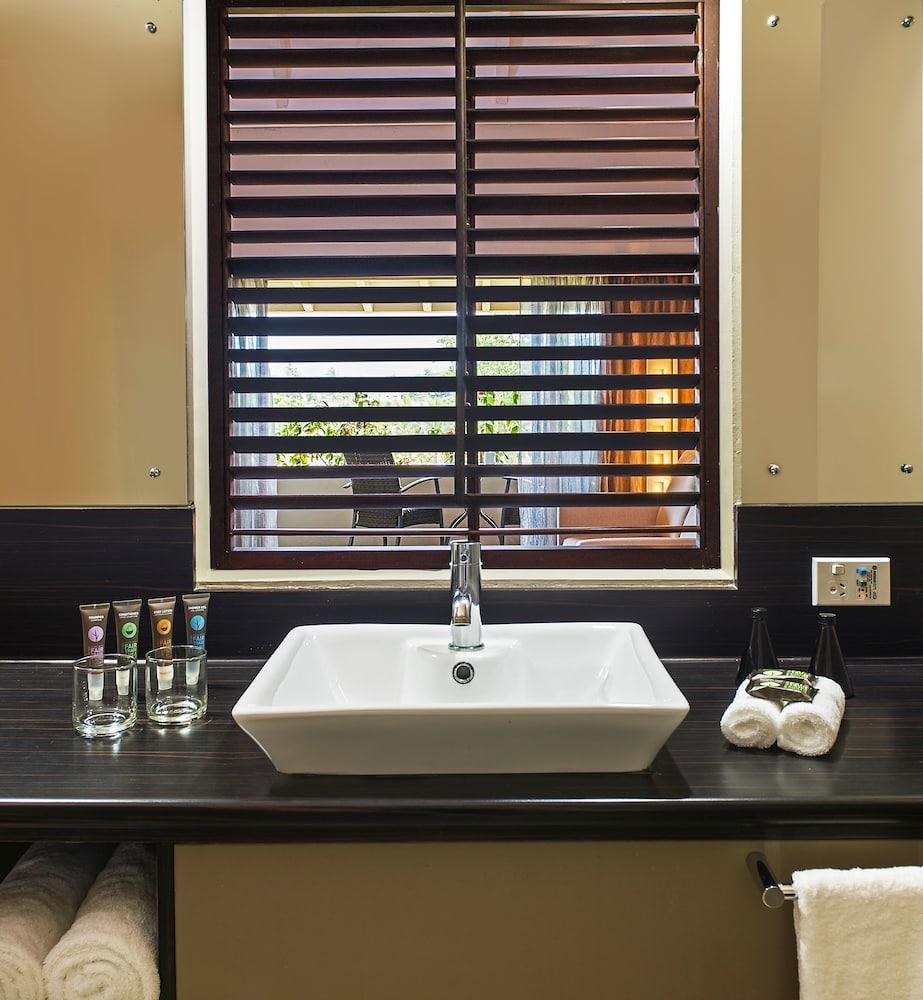 Novotel Nadi photo 2