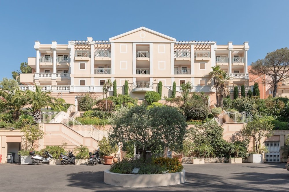 PIERRE & VACANCES RESIDENCE CANNES VILLA FRANCIA