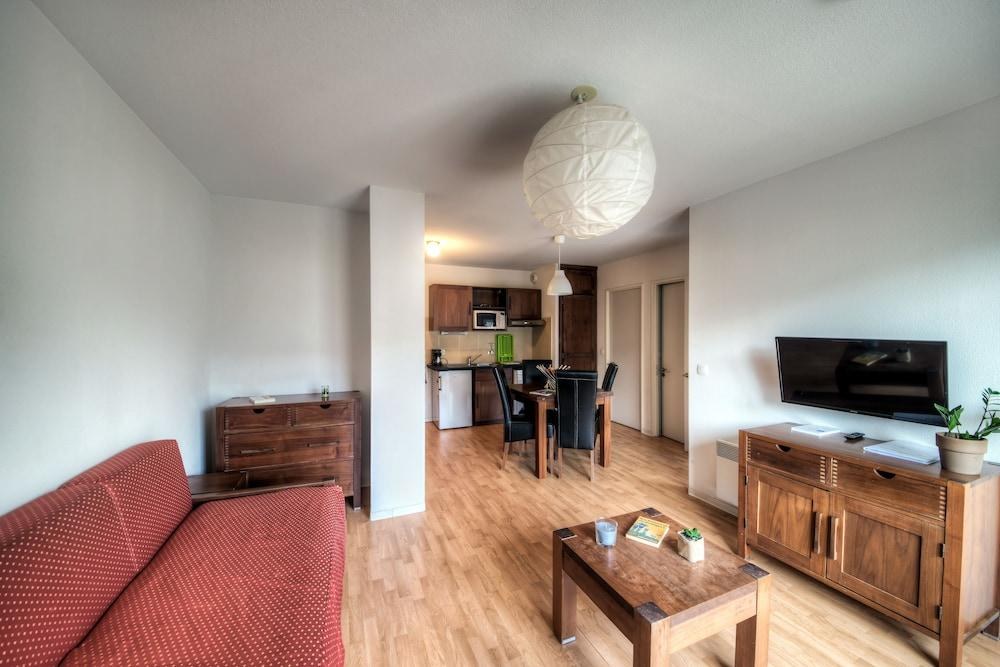 Comfort Aparthotel Lourdes L Acacia