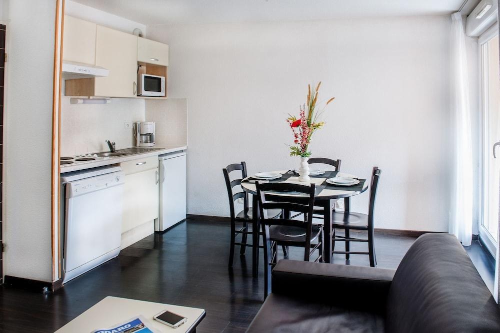 Residence Foch photo 2