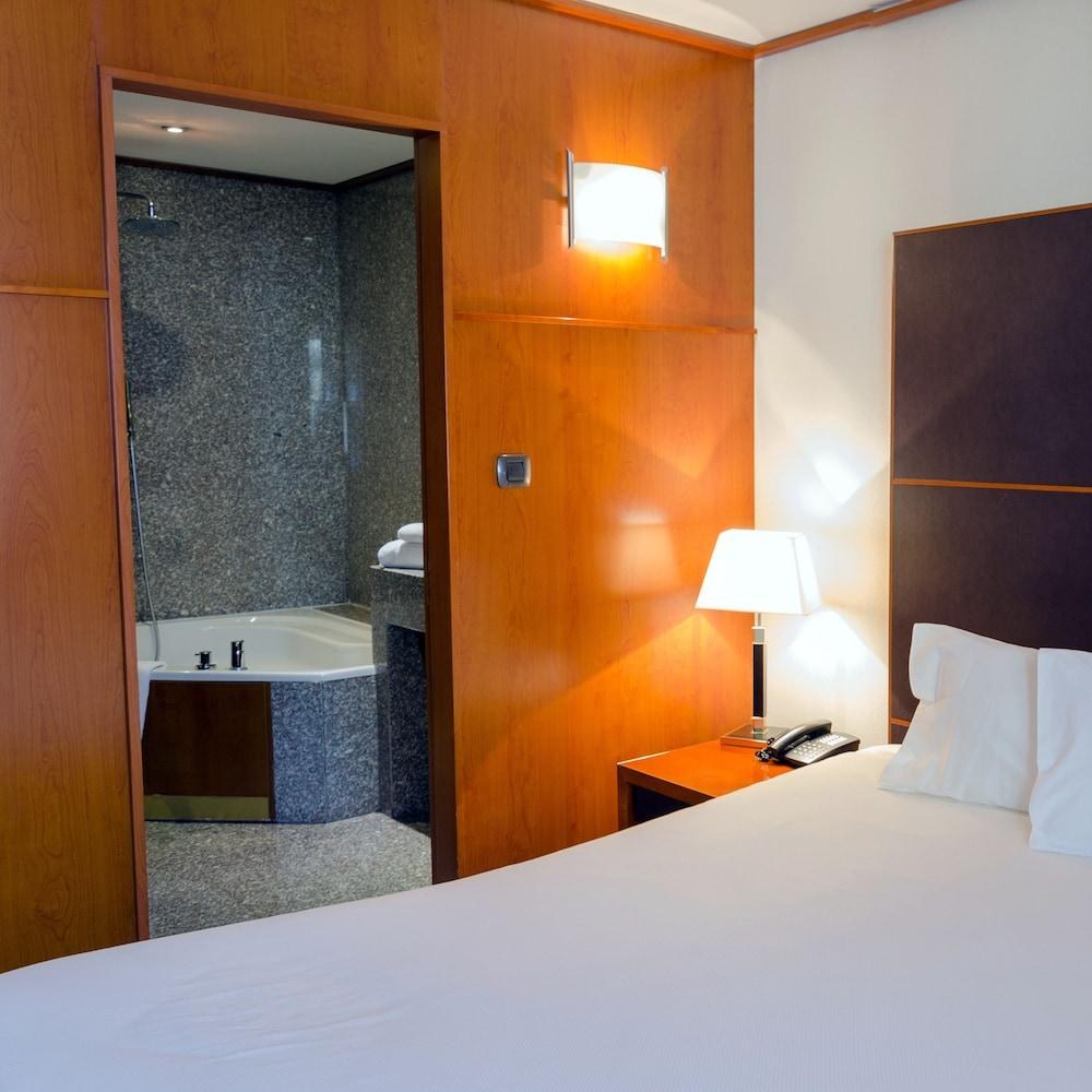 Goldstar Suites photo 3
