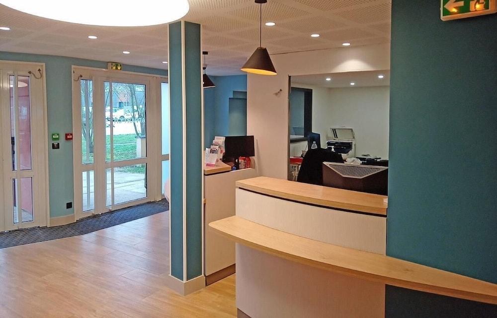 Appart'City Confort St Quentin en Yvelines photo 3