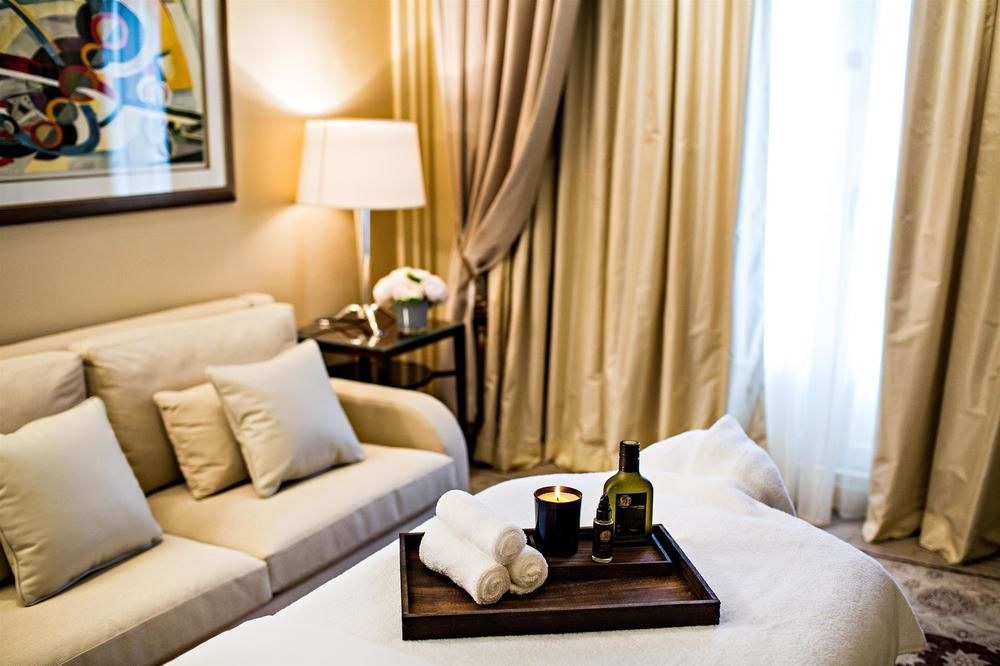 Prince De Galles, A Luxury Collection Hotel, Paris photo 3