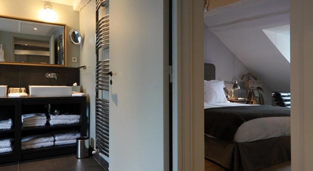 New Hotel Roblin photo 1