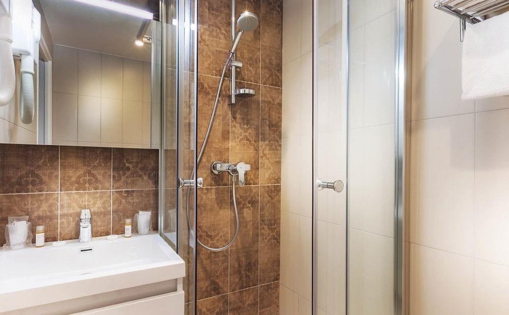 Hotel Eiffel Segur photo 3