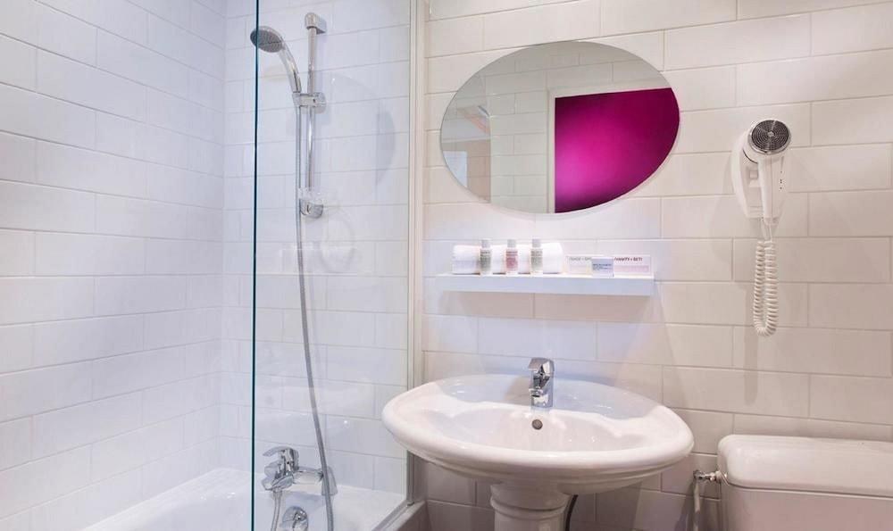 Hotel Paradis Paris photo 2