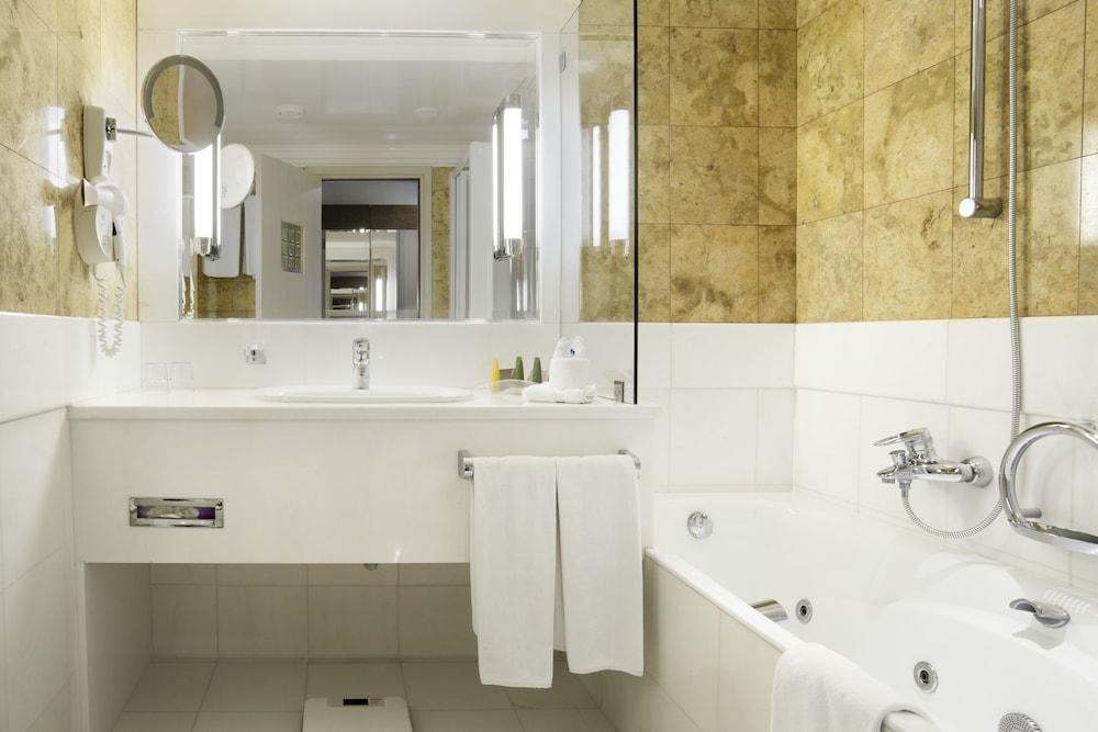 Holiday Inn Athens Attica Av. Airport West photo 2