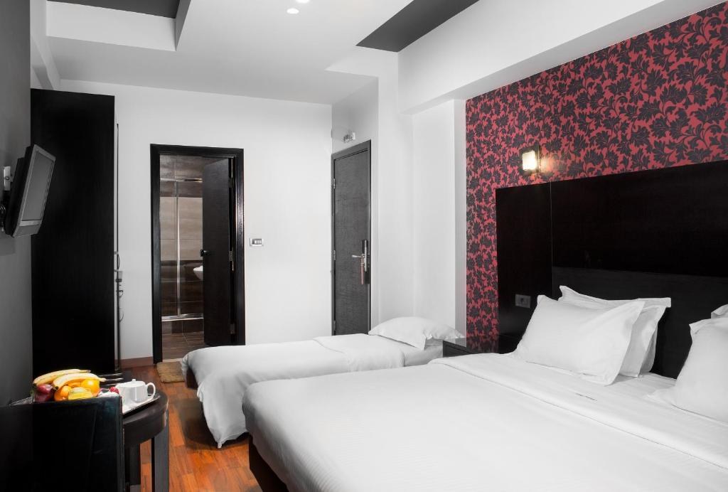 AREOS HOTEL photo 3