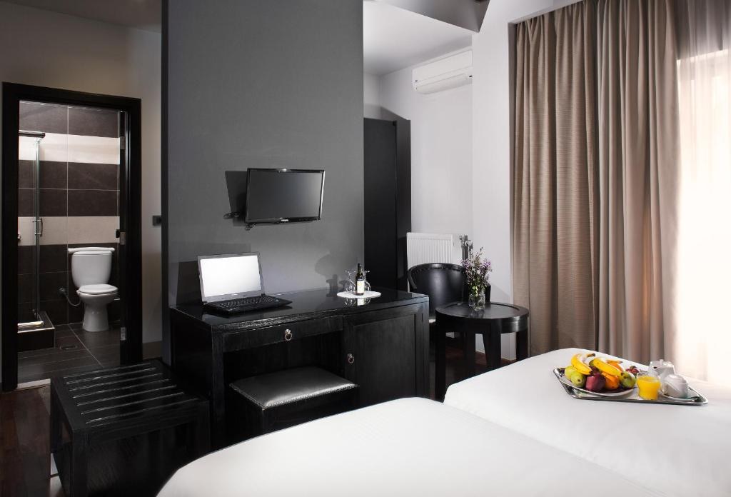 AREOS HOTEL photo 4