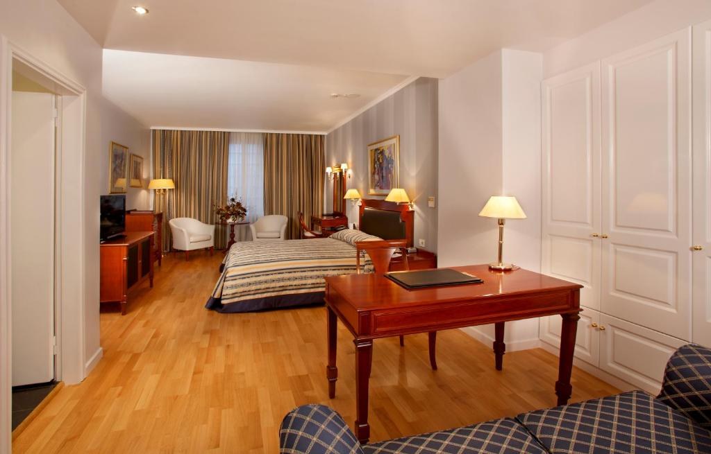 THEOXENIA PALACE photo 4
