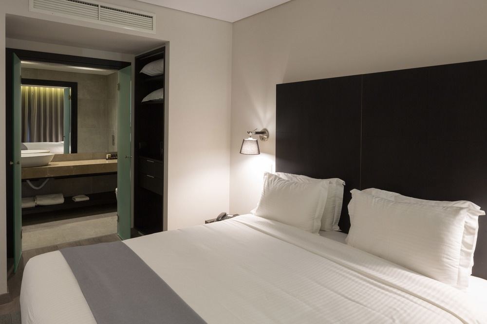 Lozenge Hotel
