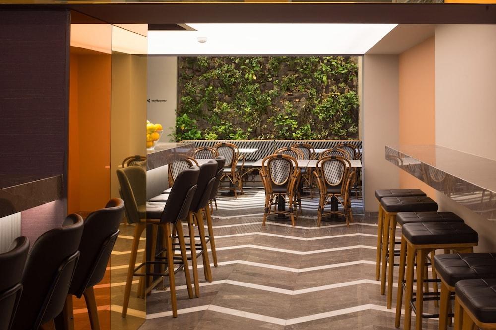 Lozenge Hotel photo 4