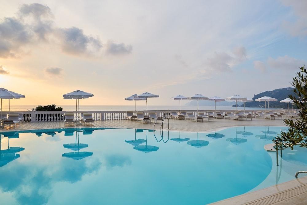 ALKYNA LIFESTYLE BEACH RESORT photo 2