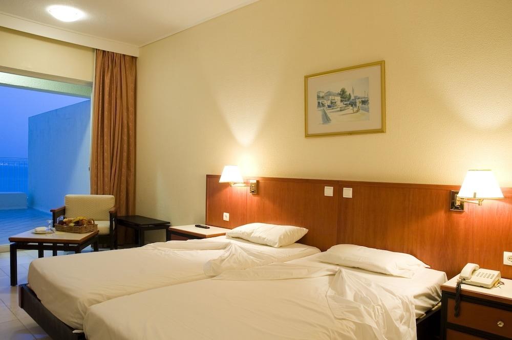 Sunshine Corfu Hotel & Spa photo 3