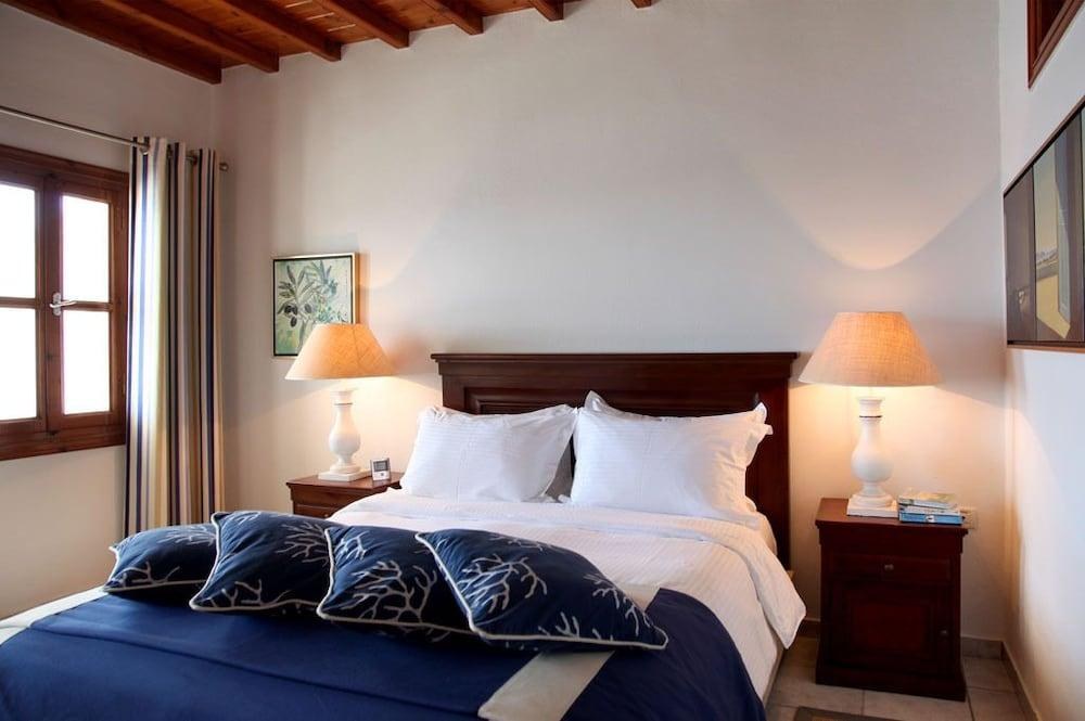 Nissaki Boutique Hotel photo 3