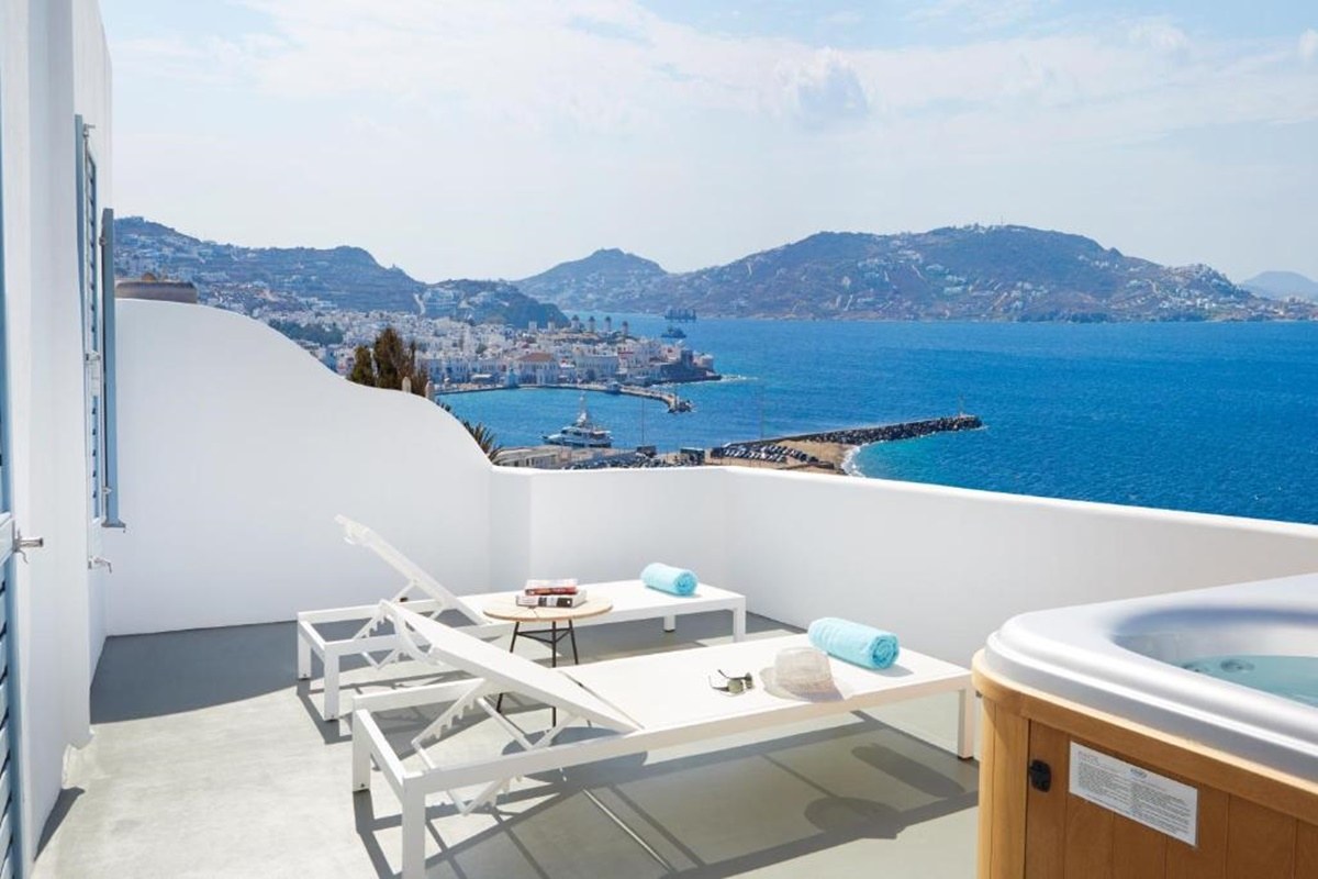 KOUROS HOTEL & SUITES photo 4