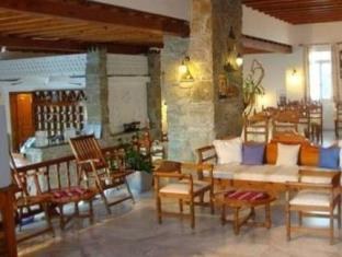 Vienoula's Garden Hotel photo 1