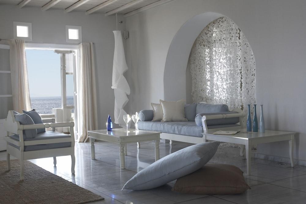 Porto Mykonos photo 3