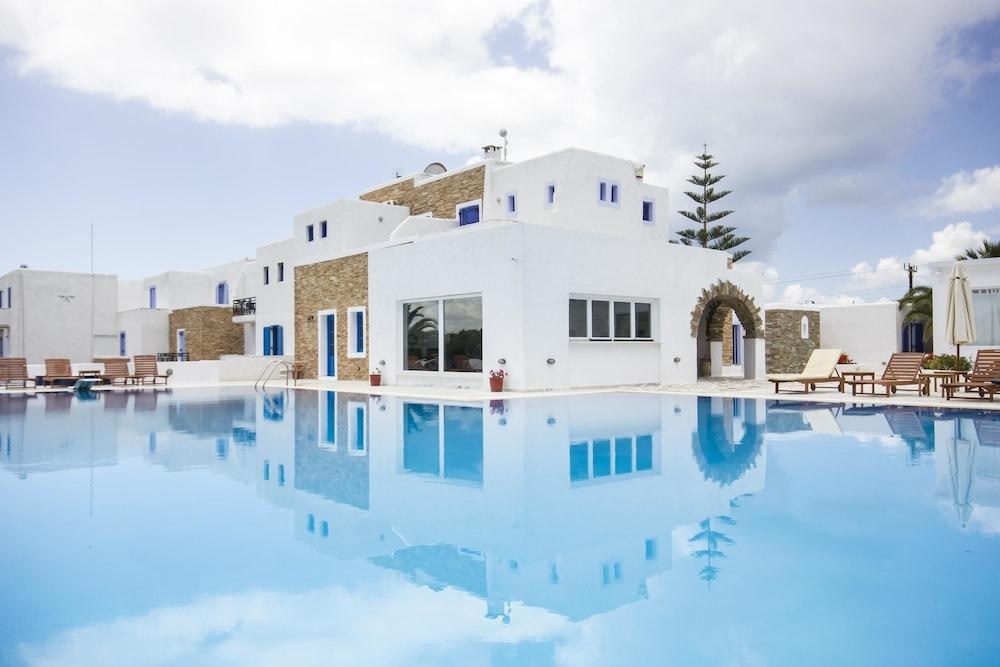 Naxos Holidays photo 4