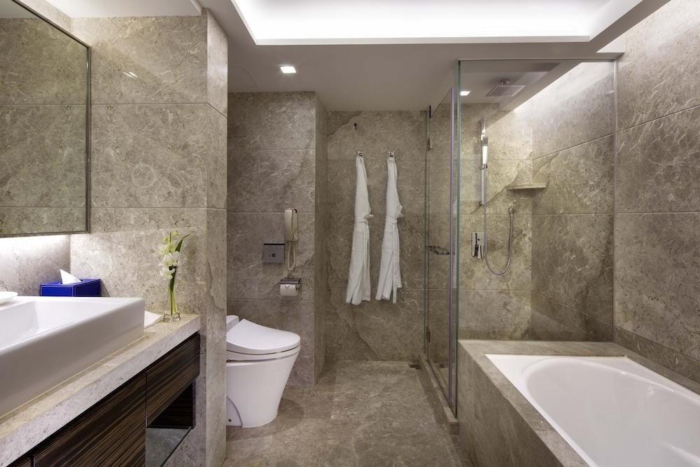 New World Millennium Hong Kong Hotel photo 4