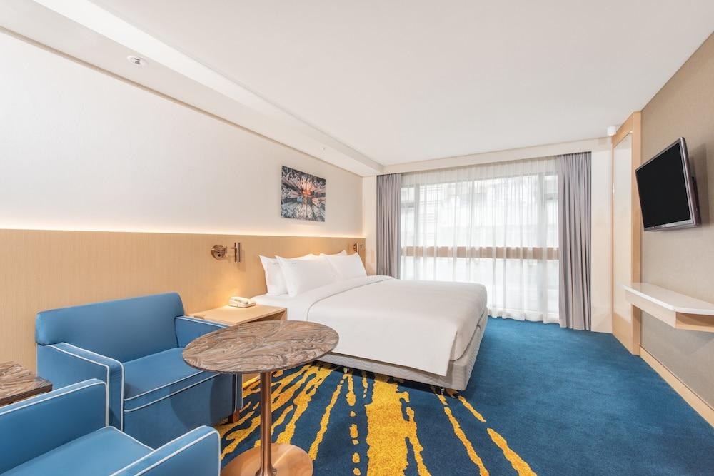 Holiday Inn Golden Mile Hong Kong photo 3
