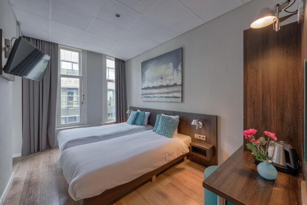 HOTEL DAMSQUARE