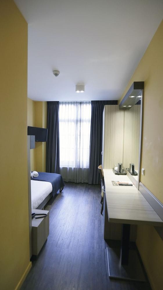City Hotel Amsterdam photo 2
