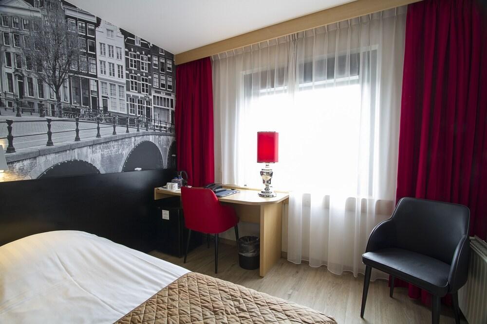 Bastion Hotel Schiphol Hoofddorp photo 3