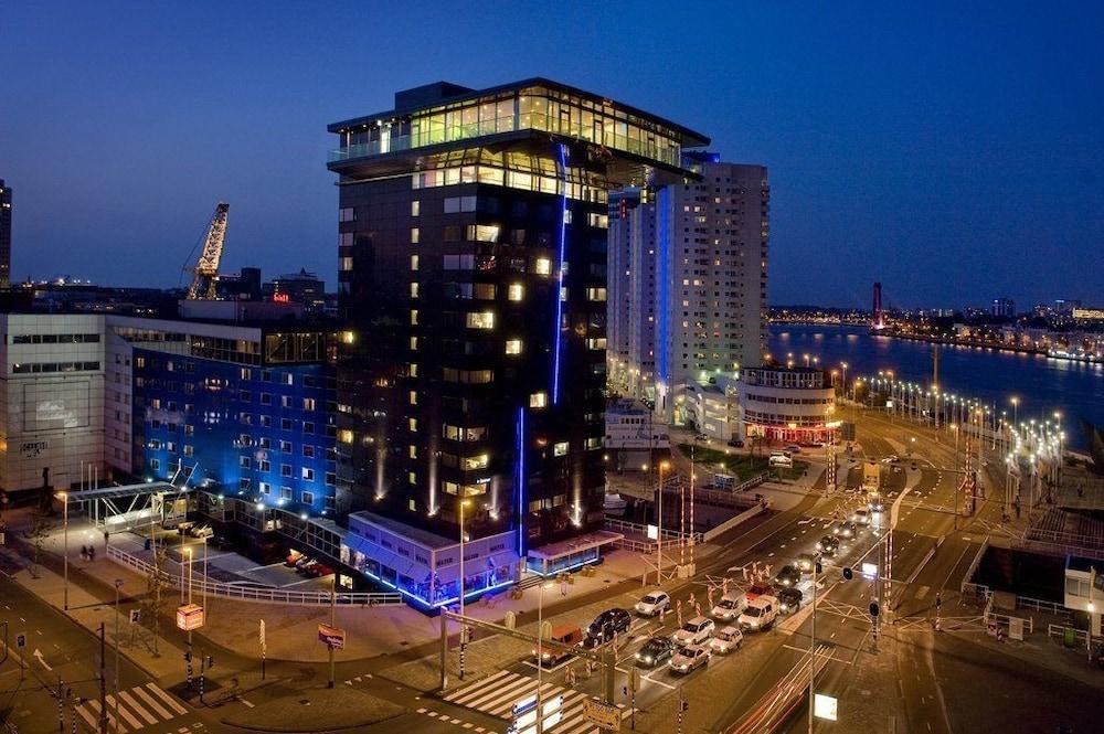 DoubleTree by Hilton Rotterdam Centre photo 3