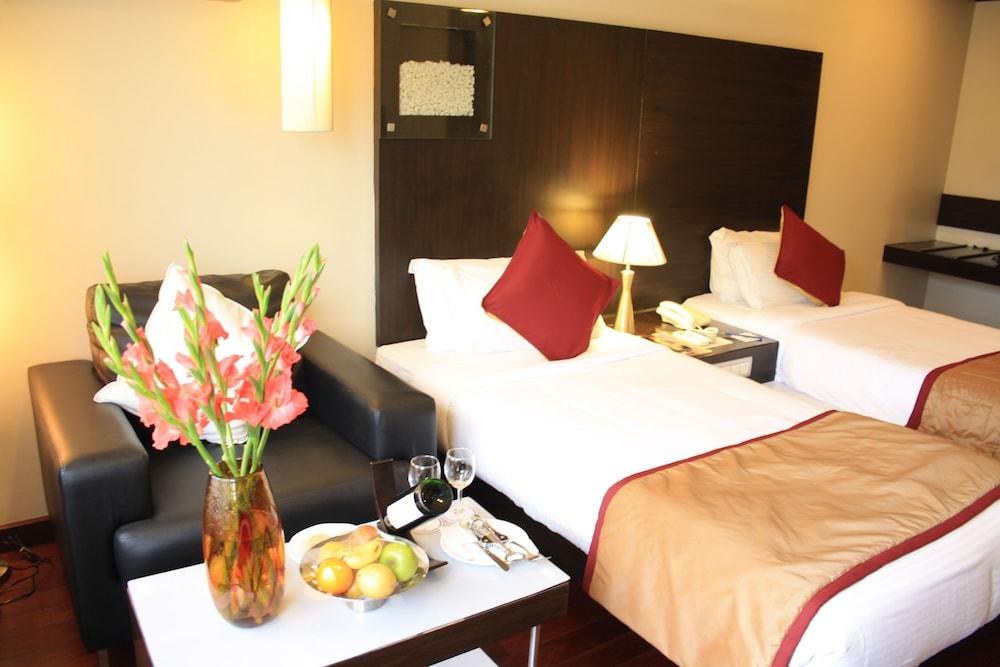 37 The Crescent, Race Course, Bangalore photo 4