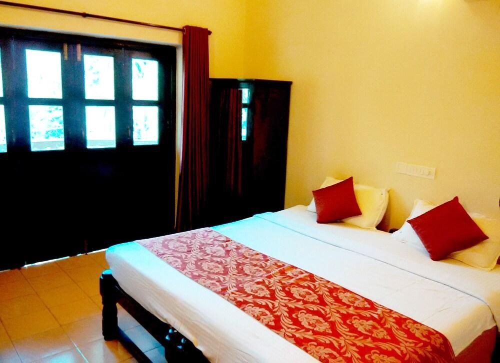 Ruffles Beach Resort photo 3