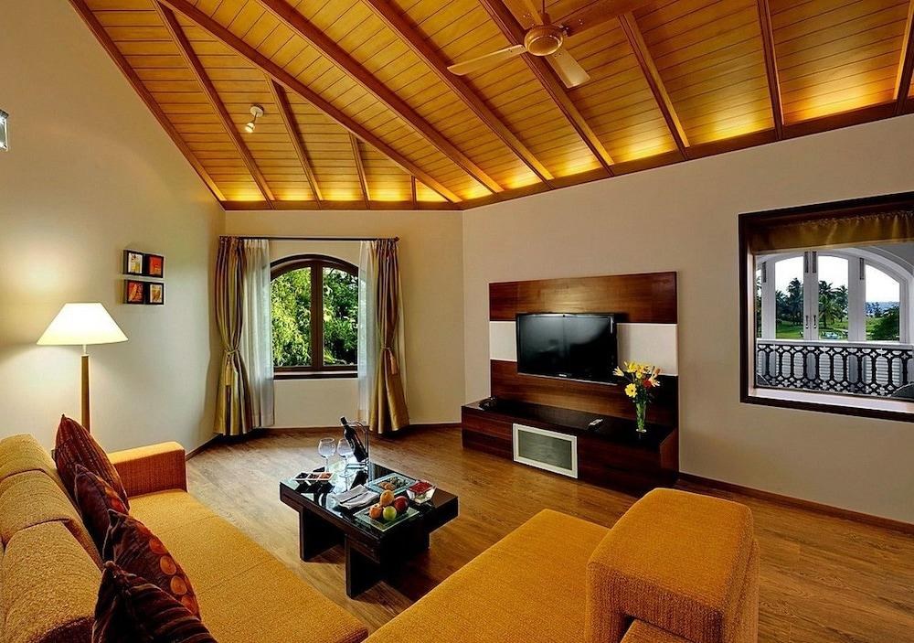 Kenilworth Beach Resort photo 3