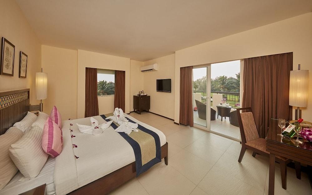 Royal Orchid Beach Resort & Spa photo 4