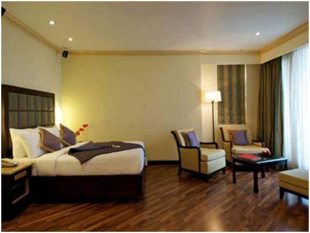 Vivanta Ernakulam, Marine Drive photo 2