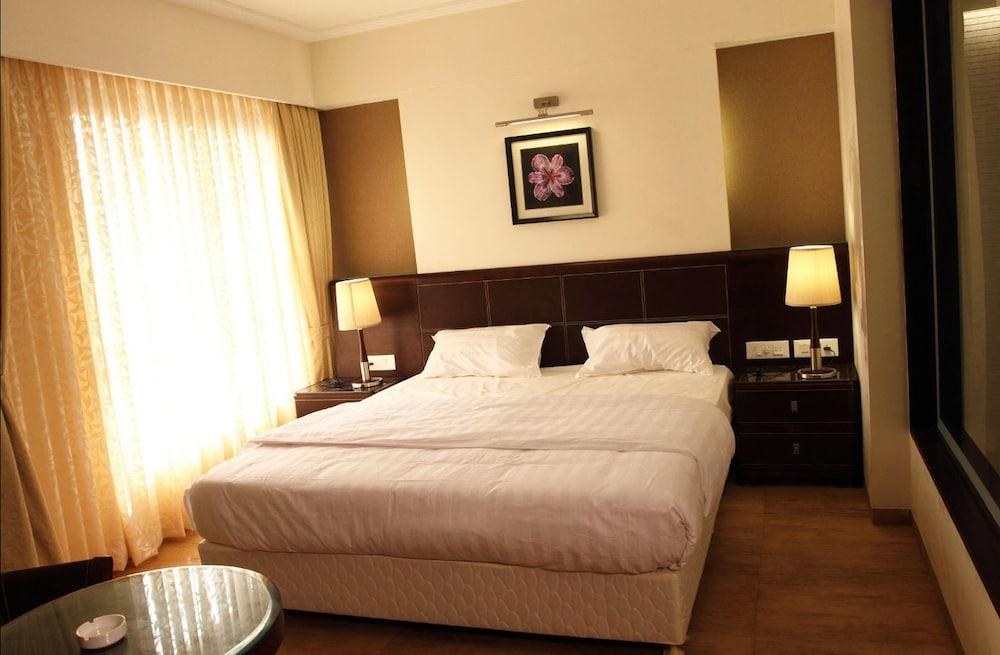 Collection O 30016 Citiotel Shivajinagar photo 3
