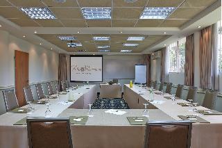 Kfar Maccabiah Hotel and Premium Suites