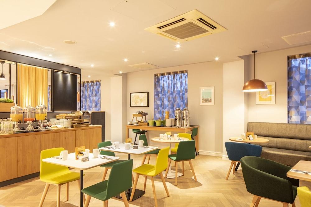 Holiday Inn Belfast City Centre photo 2