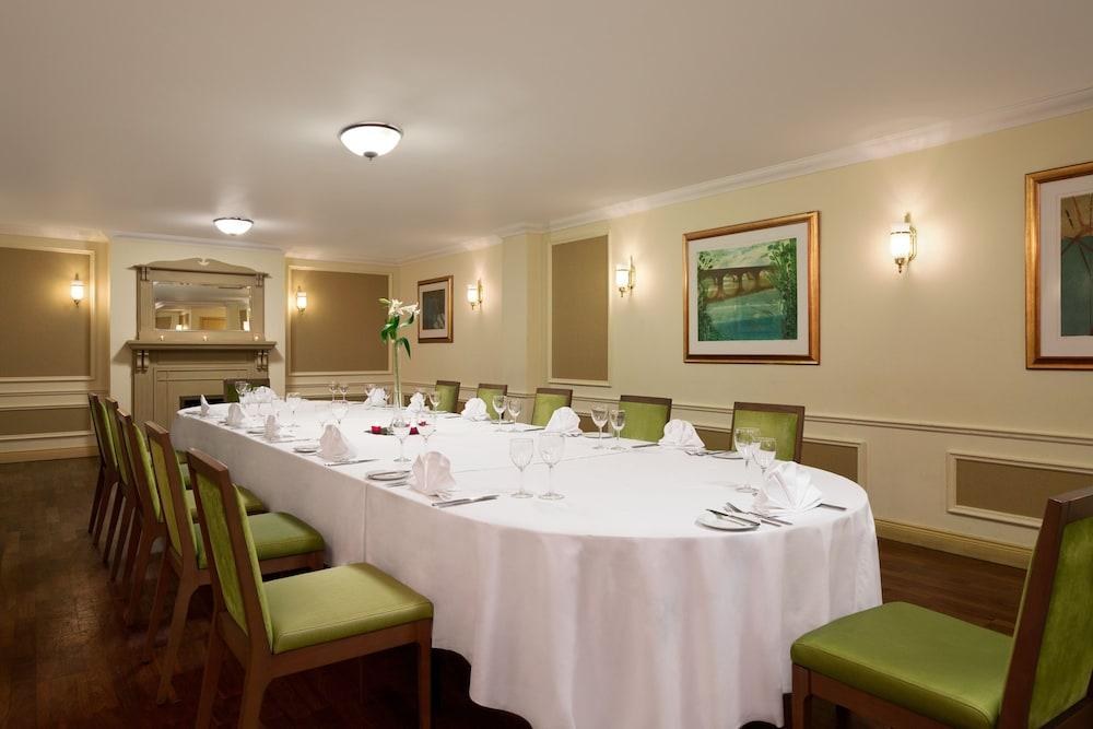Crowne Plaza Belfast photo 4