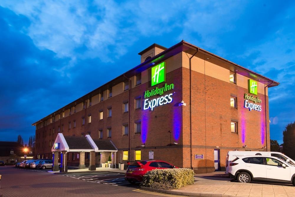 Holiday Inn Express Birmingham Oldbury M5/Jct.2 photo 3