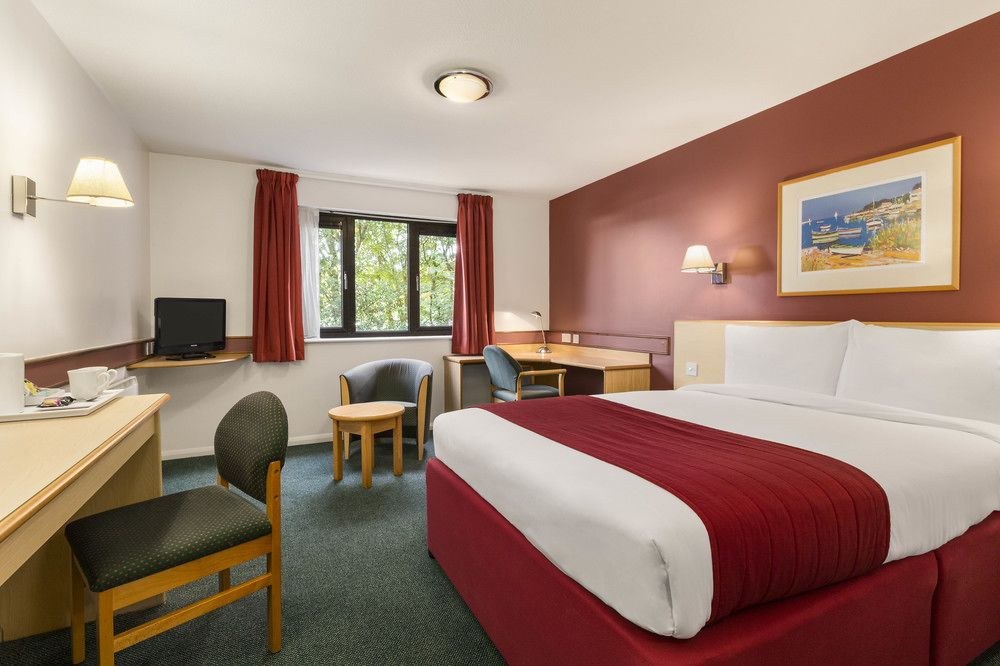 Ramada Bristol West