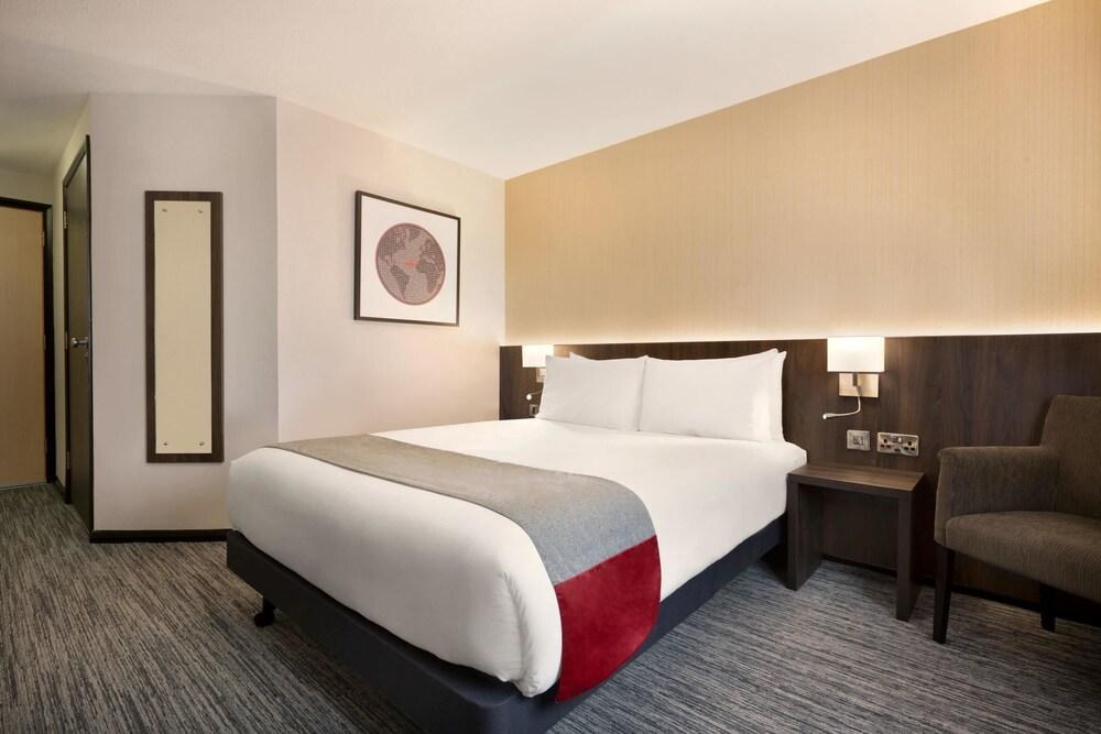 Ramada Bristol West photo 4