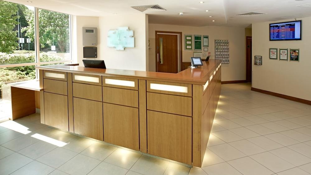 Holiday Inn Bristol Airport photo 2