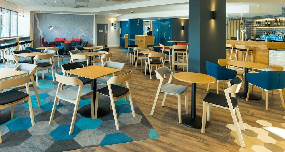 Holiday Inn Express Bristol City Centre photo 4
