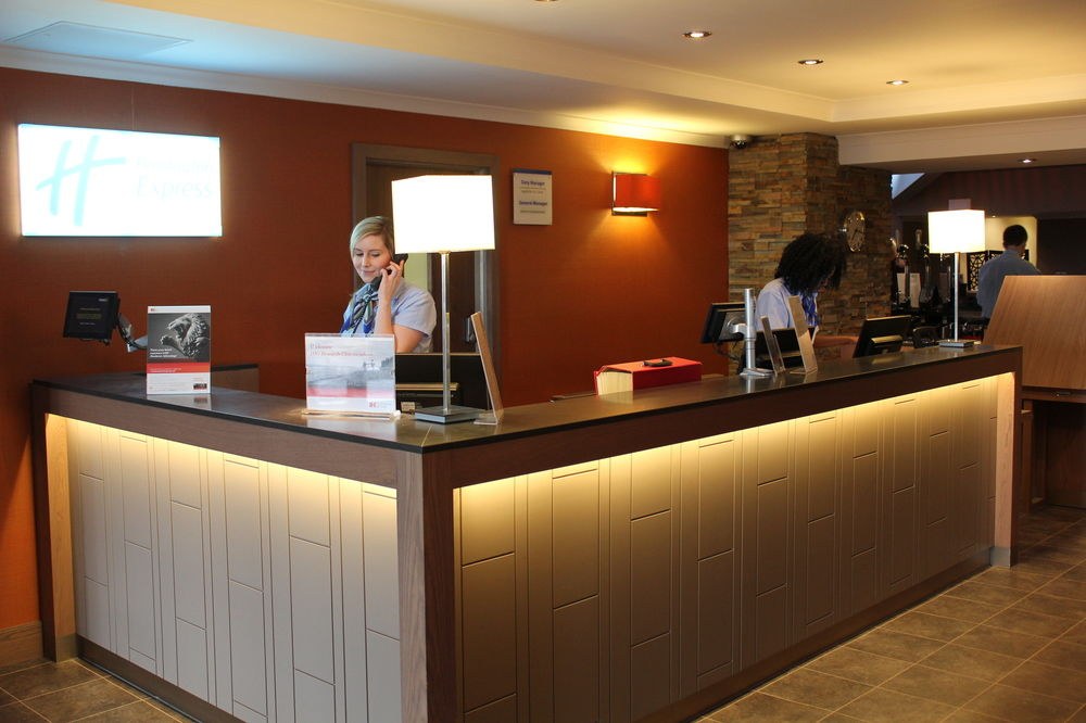Holiday Inn Express Edinburgh Airport photo 1